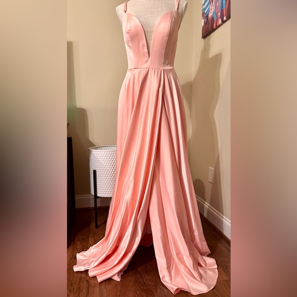 Pink Prom - Picture 3 of 4